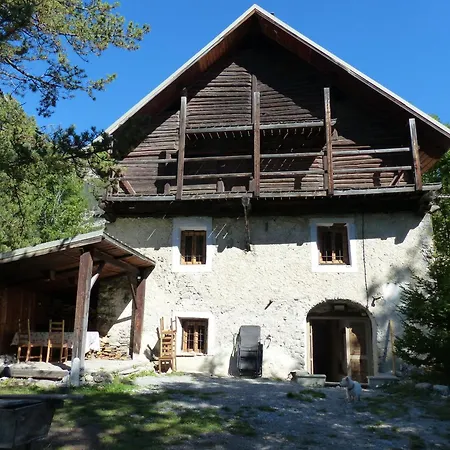 Holiday home Maison Carail 14 Personnes